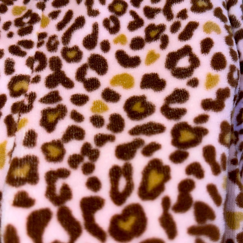 ✨3 FOR $18✨ MIX & MATCH…GIRLS PINK CHEETAH PANTS BY “TOTAL GIRL”…SIZE 6 REGULAR - Picture 7 of 7